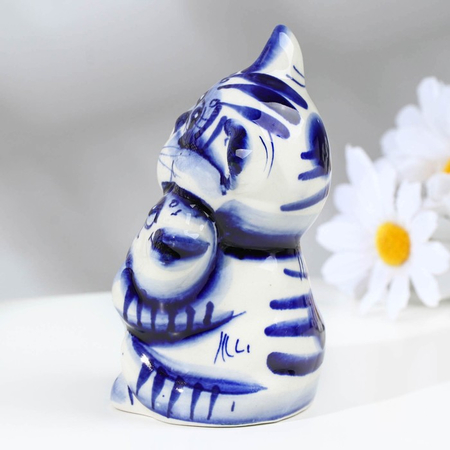 Сувенир фарфоровый «Кот рыбак» (гжель), высота 12,3 см, бело-синий