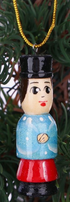 Матрёшка с ёлочными украшениями «Котик», 7*12 см Матрёшка с ёлочными украшениями «Котик», 7*12 см