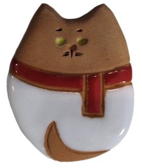 Брошь «Кот в вышиванке» (Ярохнович Ю.С.), 4,5*3 см, «Большой», керамика, глазурь, ассорти Брошь «Кот в вышиванке» (Ярохнович Ю.С.), 4,5*3 см, «Большой», керамика, глазурь, ассорти
