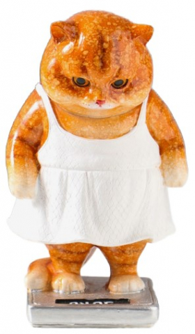 Сувенир полистоун Sima-Land 7,5×7,2×12,5 см, «Кошка в белом сарафане стоит на весах»